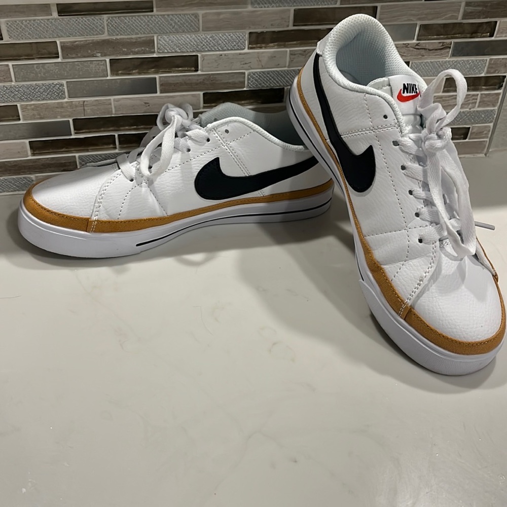 Nike